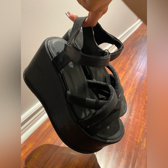 Super cute trending unique platform sandals - Picture 6 of 9